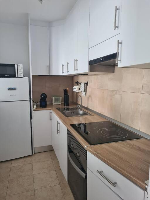 Apartamento Laina ติอาส ภายนอก รูปภาพ
