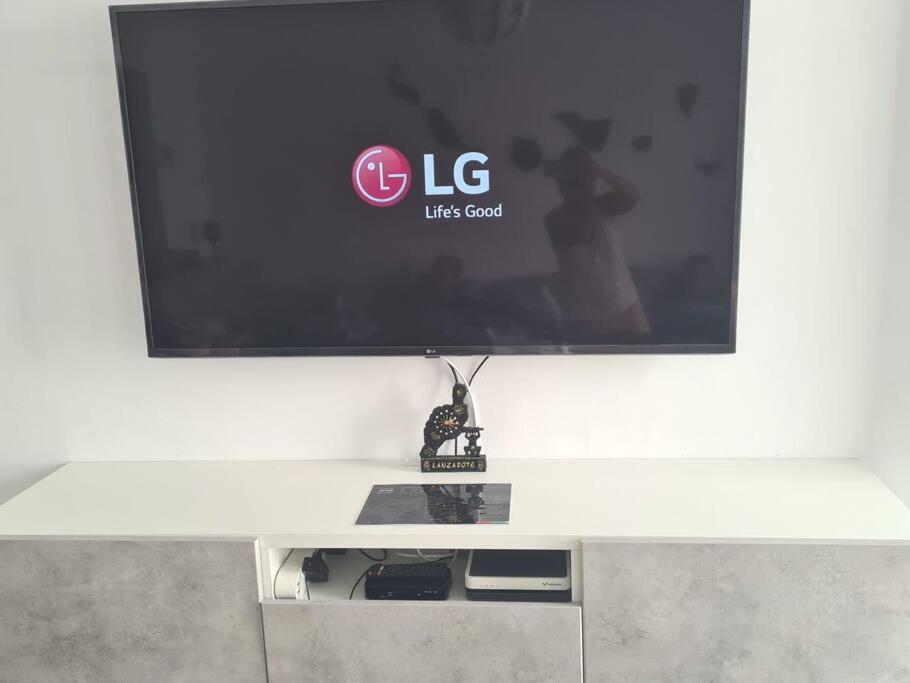 Apartamento Laina ติอาส ภายนอก รูปภาพ