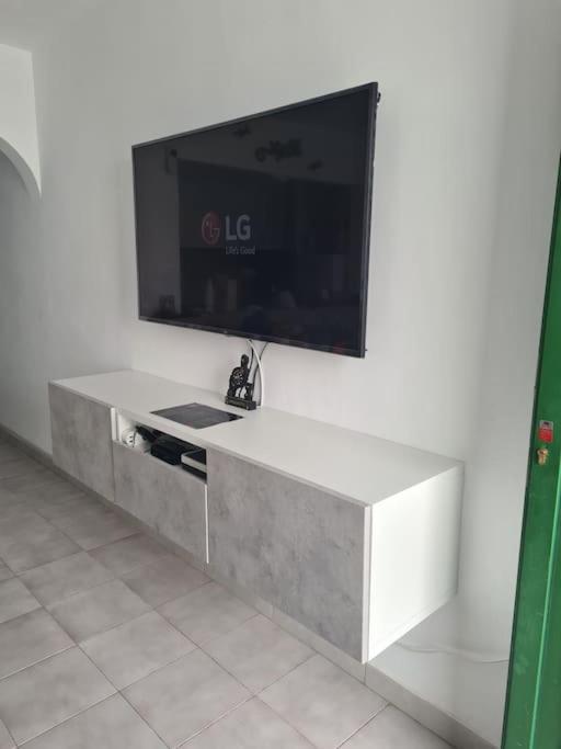 Apartamento Laina ติอาส ภายนอก รูปภาพ