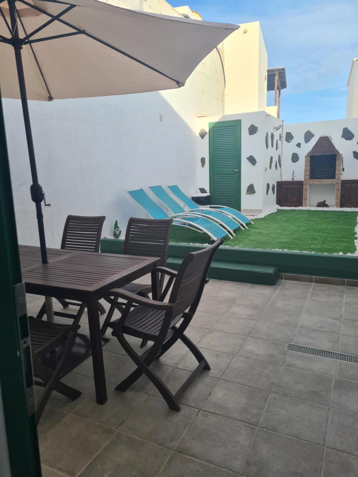 Apartamento Laina ติอาส ภายนอก รูปภาพ